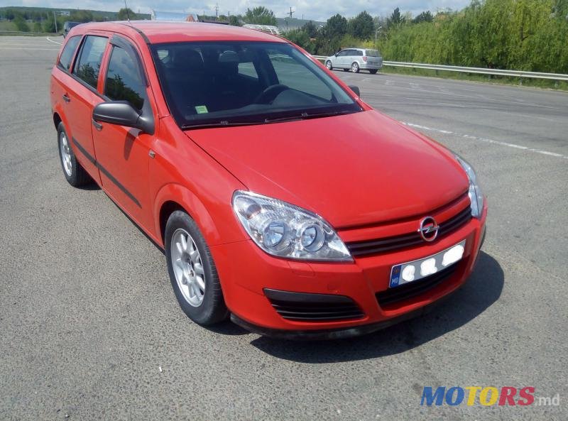 2006' Opel Astra photo #1