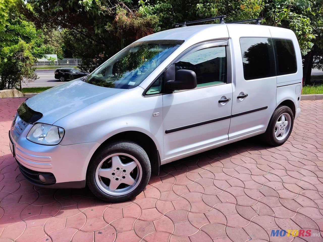 2005' Volkswagen Caddy photo #3