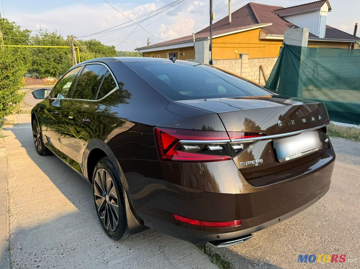 2021' Skoda Superb photo #2