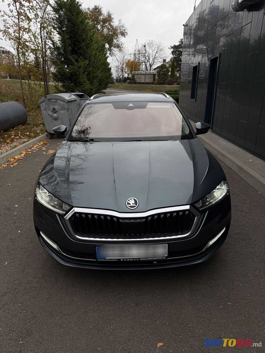 2021' Skoda Octavia photo #2