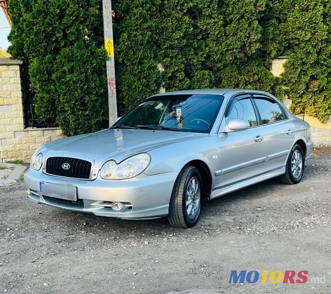 2002' Hyundai Sonata photo #3