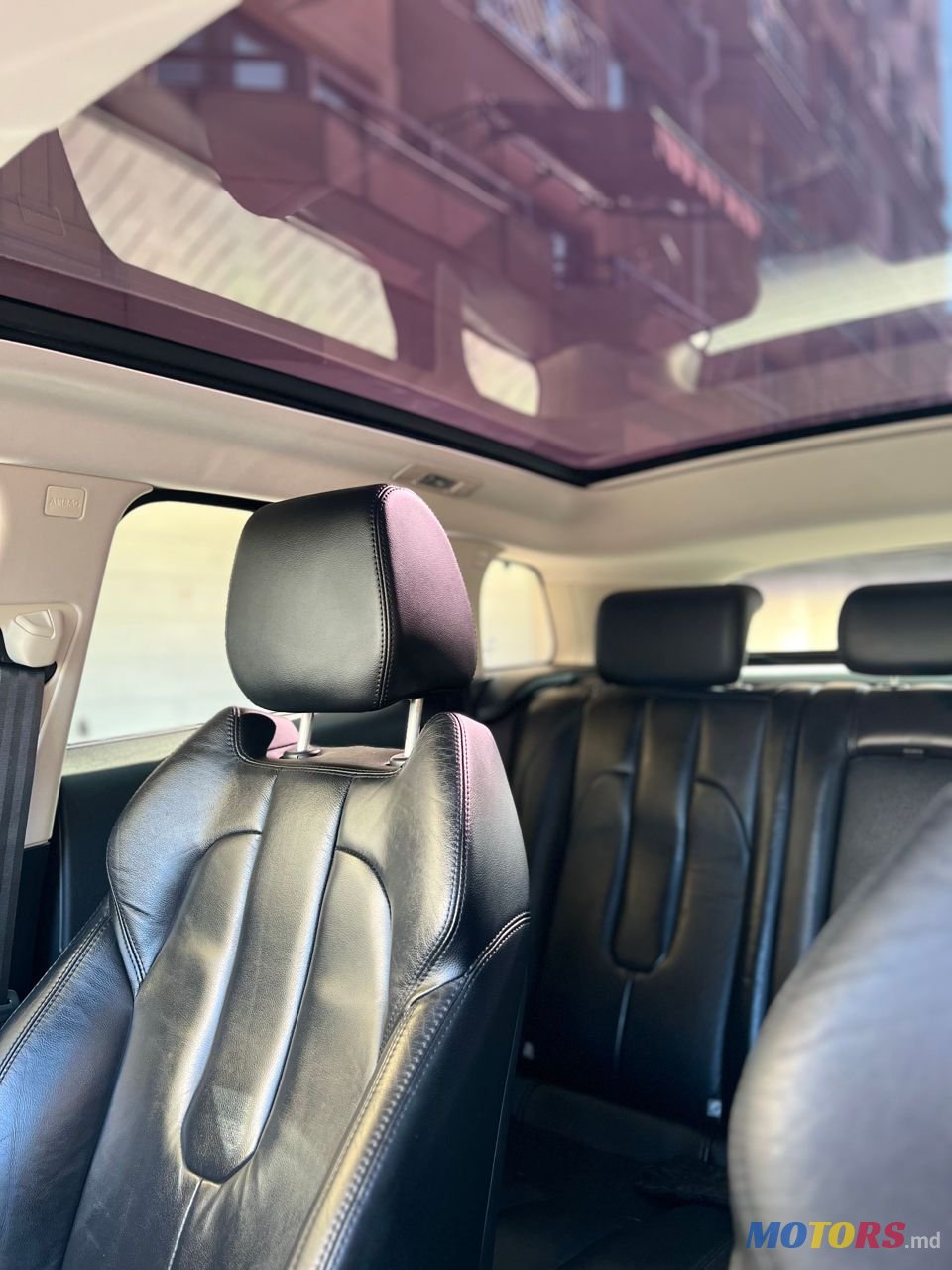 2014' Land Rover Range Rover Evoque photo #2