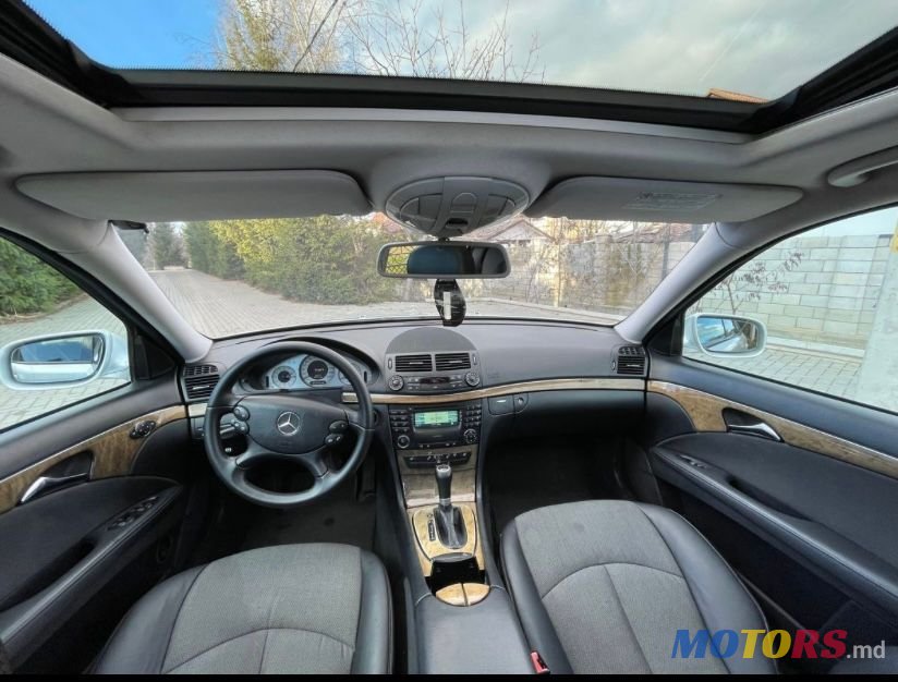 2007' Mercedes-Benz E-Class photo #5