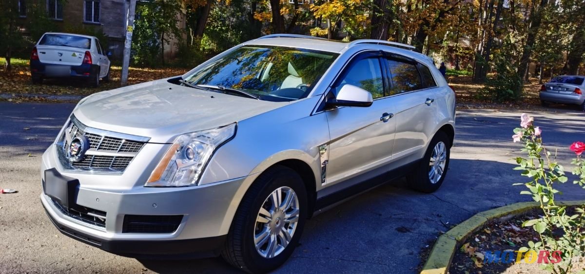 2011' Cadillac SRX photo #1