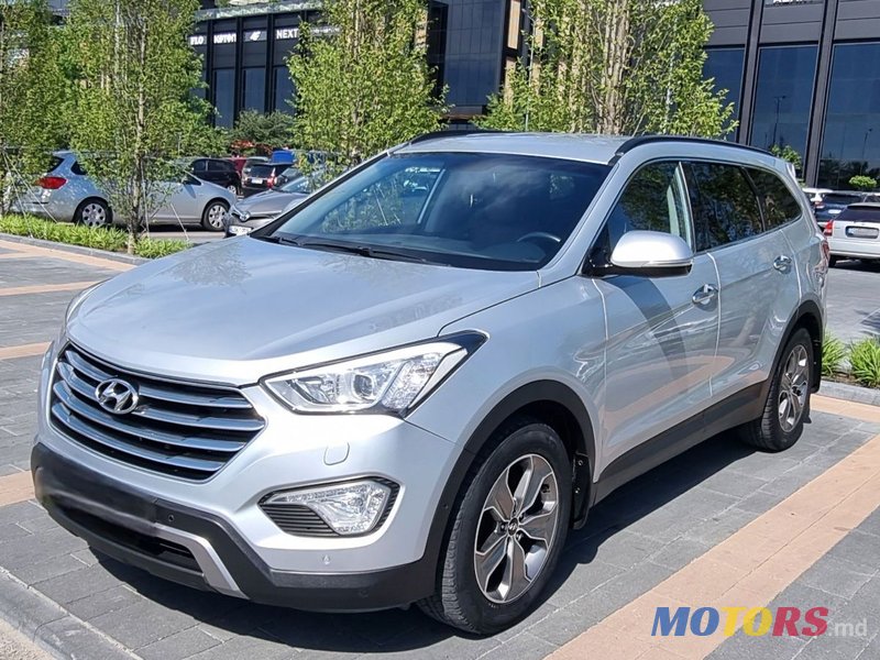 2014' Hyundai Santa Fe photo #1