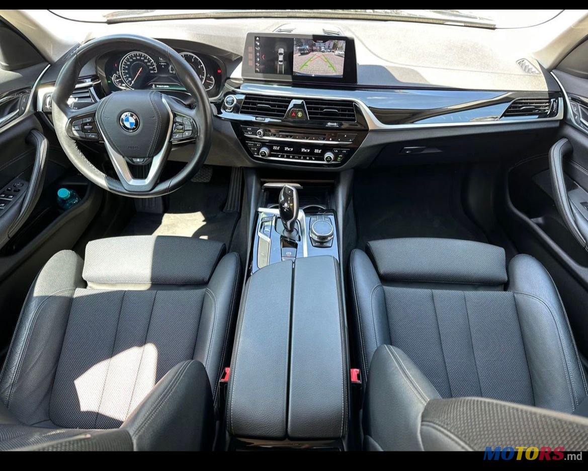 2018' BMW 5 Series photo #3