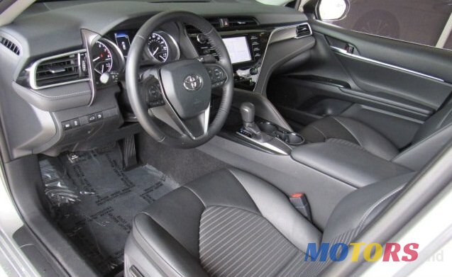 2017' Toyota Camry photo #6