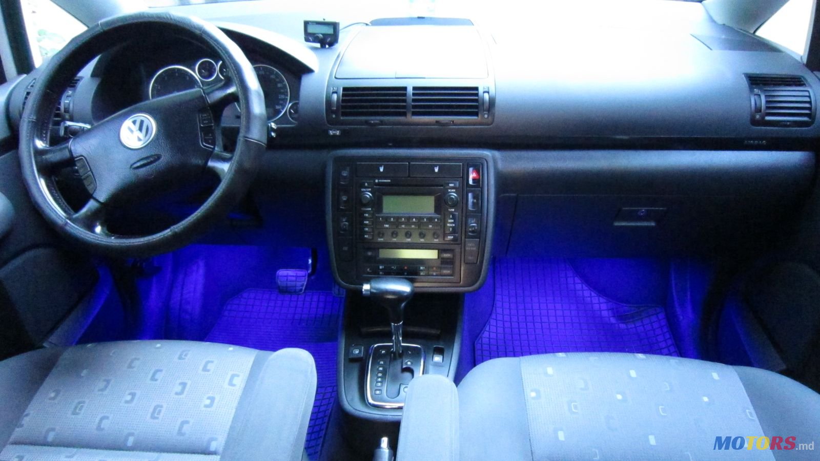 2008' Volkswagen Sharan photo #4