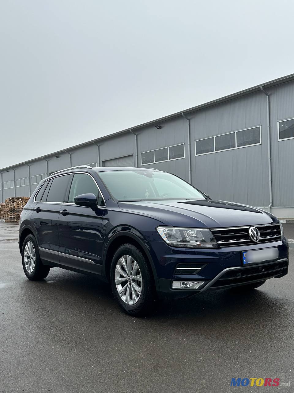 2019' Volkswagen Tiguan photo #2