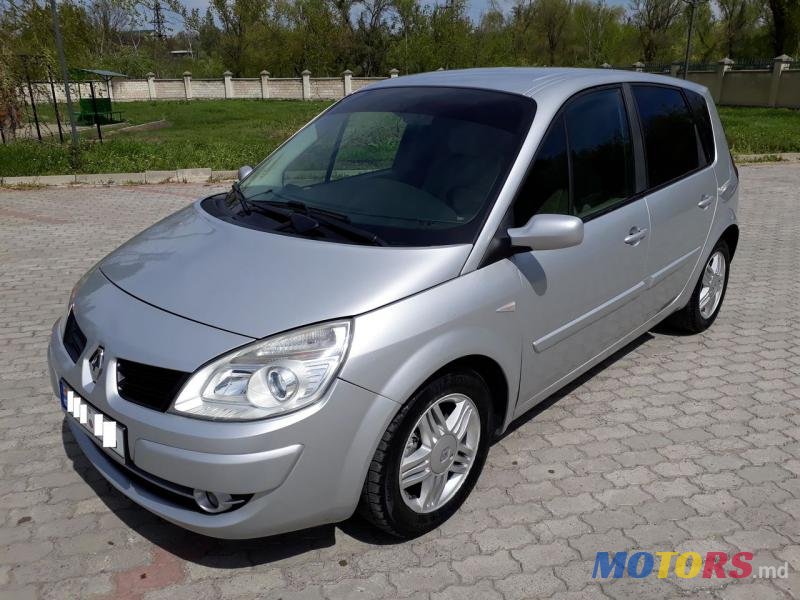 2008' Renault Scenic photo #1