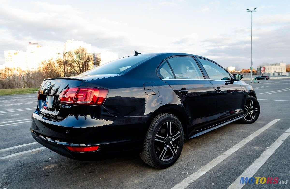 2014' Volkswagen Jetta photo #2