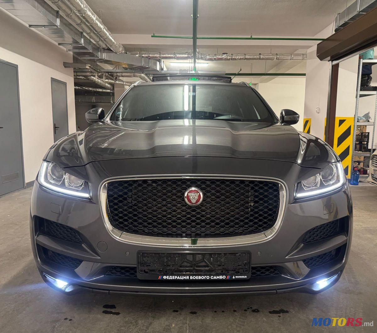 2017' Jaguar F-Pace photo #1