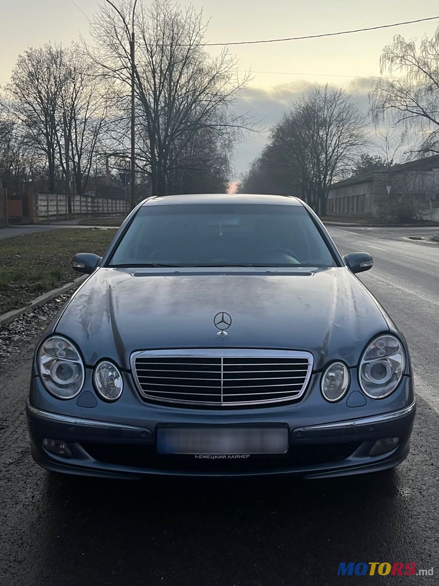 2003' Mercedes-Benz E-Class photo #1