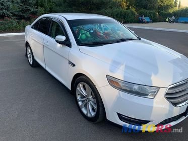 2013' Ford Taurus photo #1