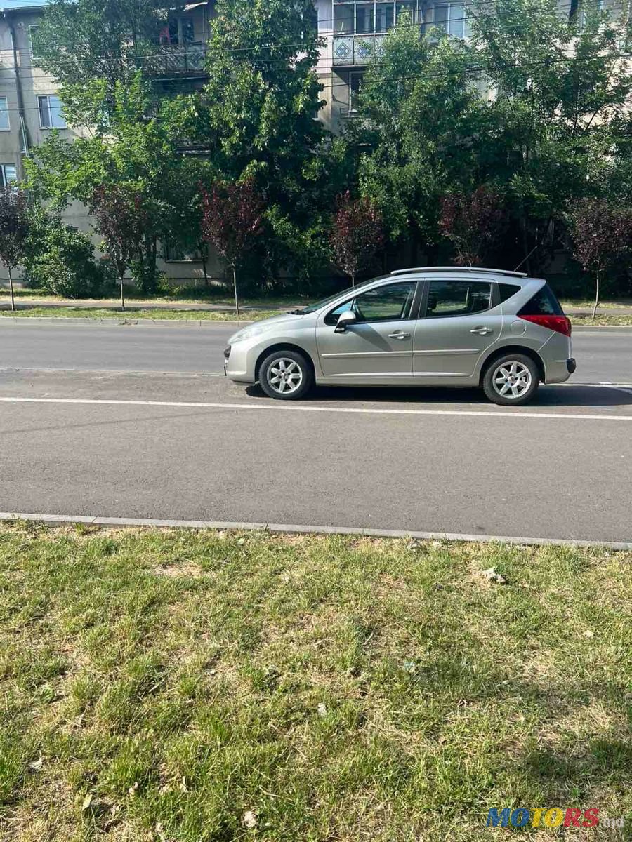 2009' Peugeot 207 photo #2