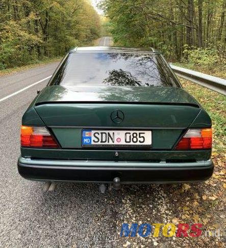 1995' Mercedes-Benz 124 photo #1