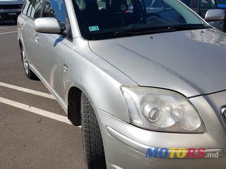 2004' Toyota Avensis photo #6
