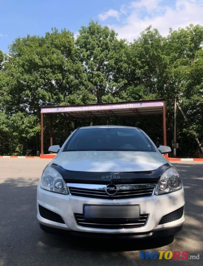 2009' Opel Astra photo #1