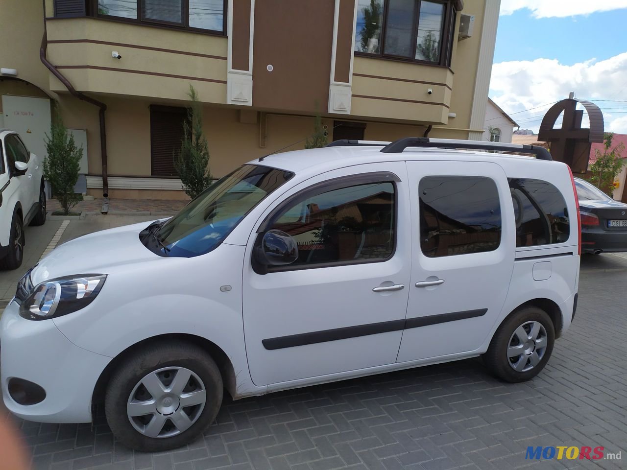 2014' Renault Kangoo photo #2