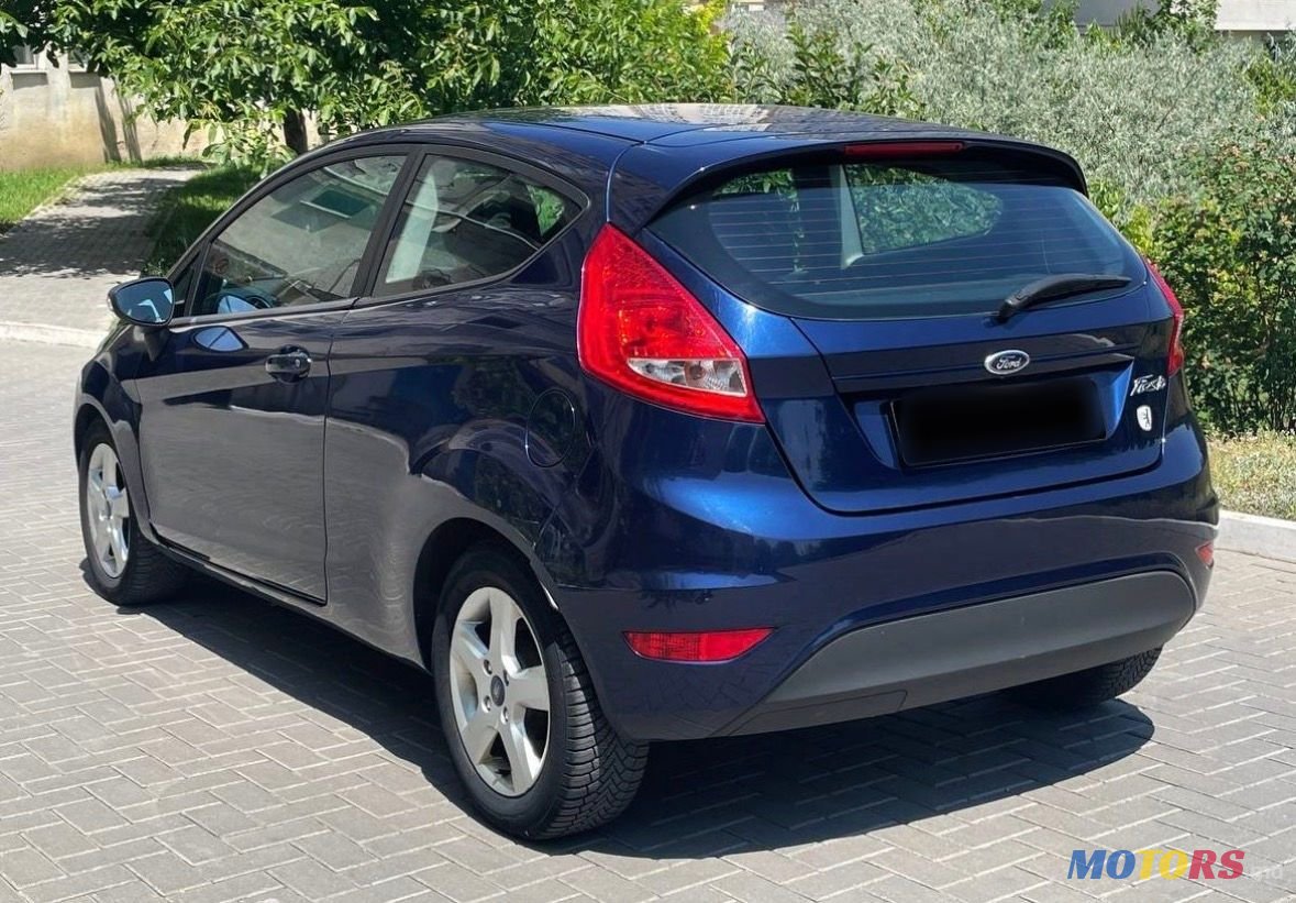 2012' Ford Fiesta photo #5