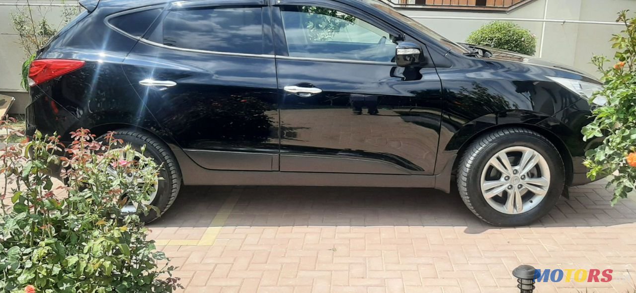 2011' Hyundai ix35 photo #3