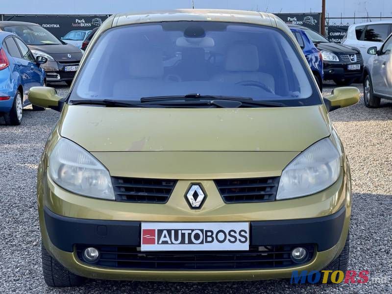 2005' Renault Grand Scenic photo #2