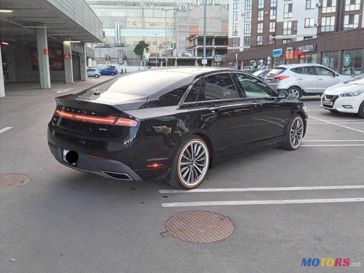 2017' Lincoln MKZ photo #4