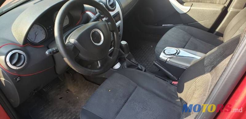 2008' Dacia Logan photo #3