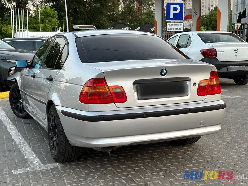 2004' BMW 3 Series photo #4