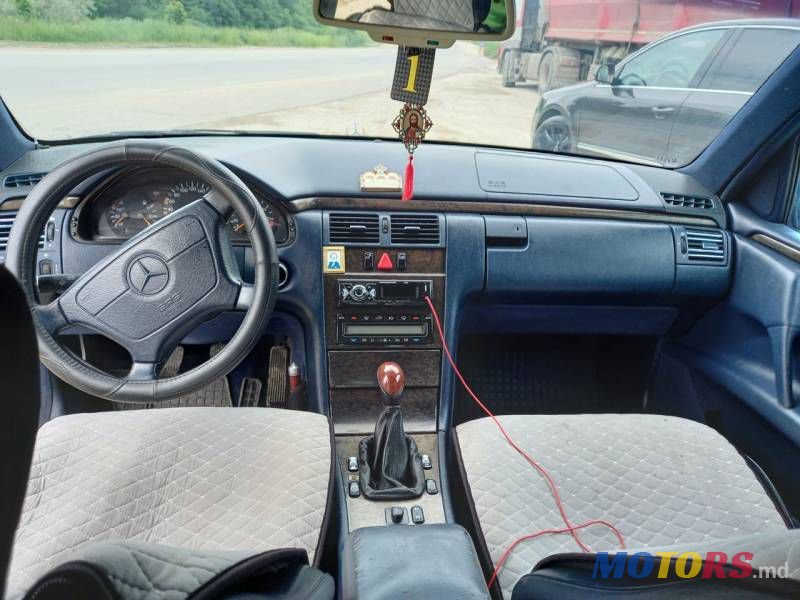 1997' Mercedes-Benz E photo #6