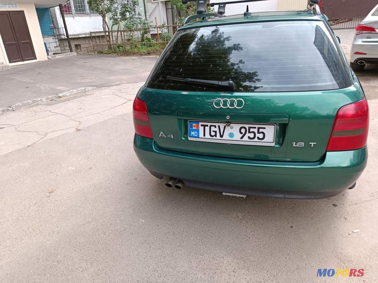 2001' Audi A4 photo #2