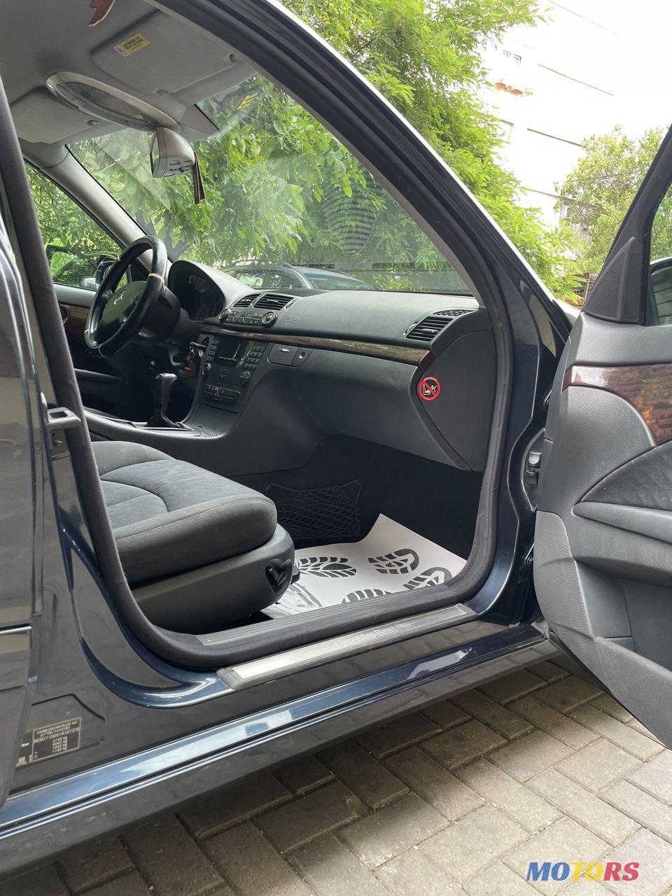 2005' Mercedes-Benz E Класс photo #6