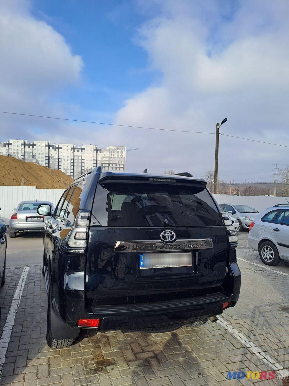 2021' Toyota Land Cruiser Prado photo #5