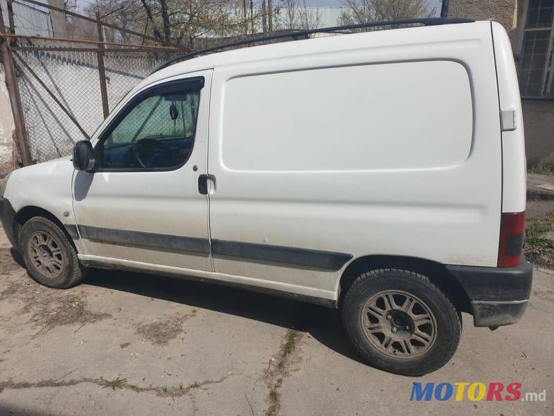 2005' Peugeot Partner photo #2