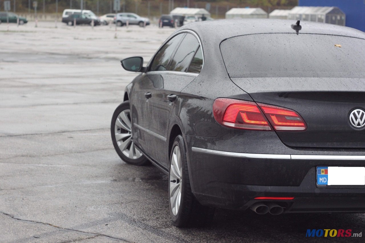 2013' Volkswagen Passat CC photo #2