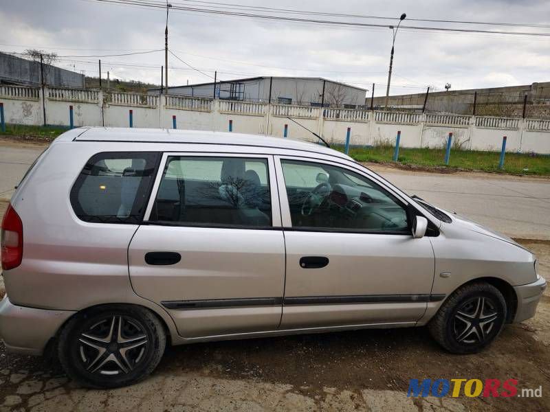 2002' Mitsubishi Space Star photo #3