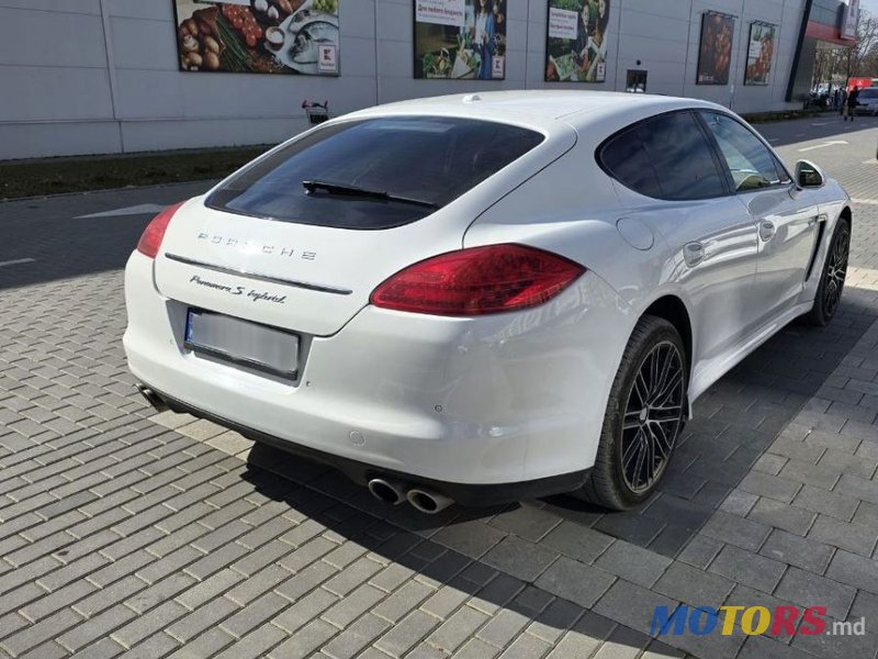 2012' Porsche Panamera photo #3