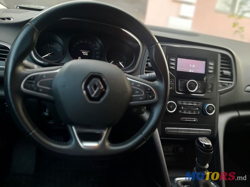 2020' Renault Megane photo #5