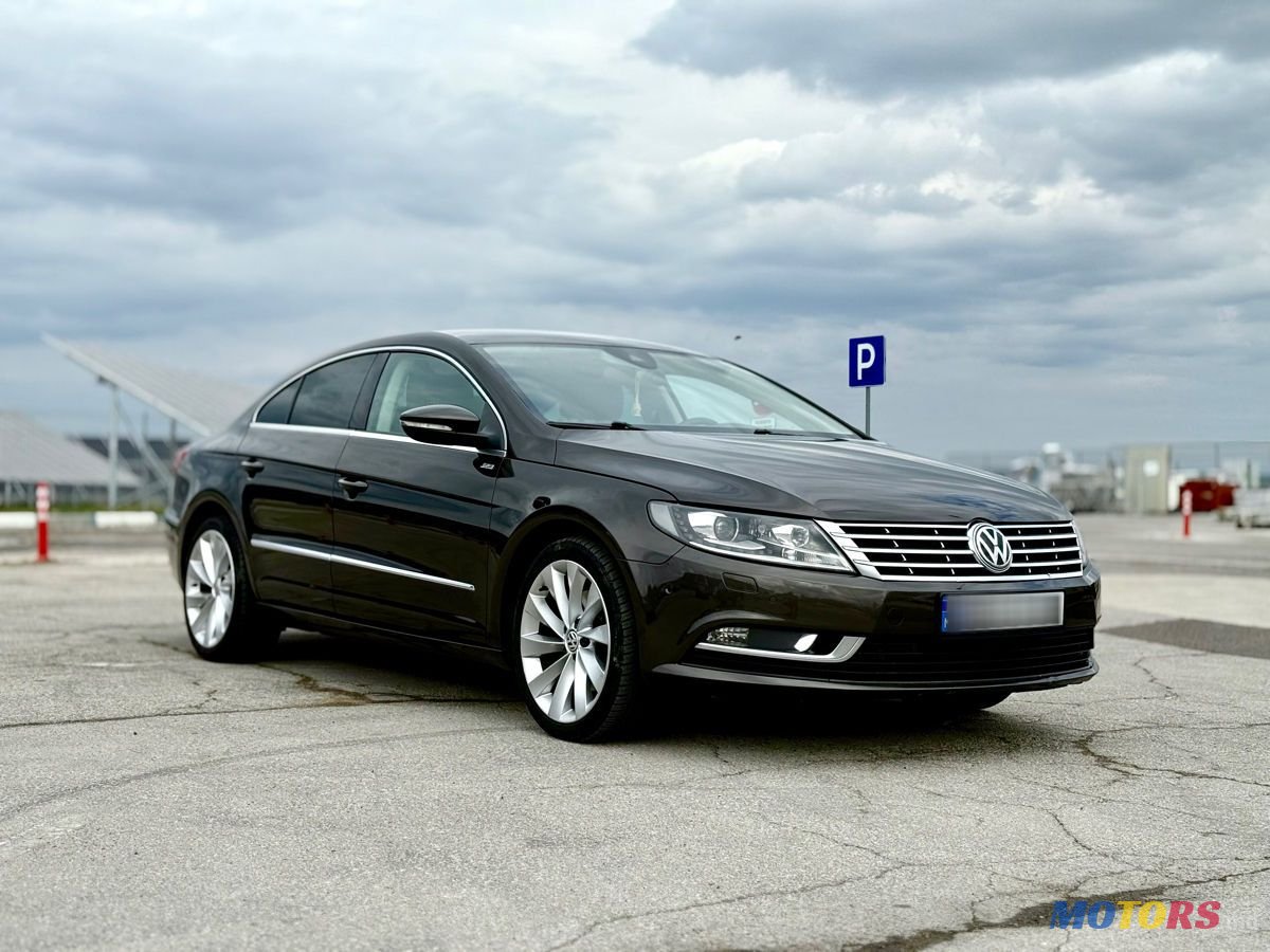 2014' Volkswagen Passat photo #1