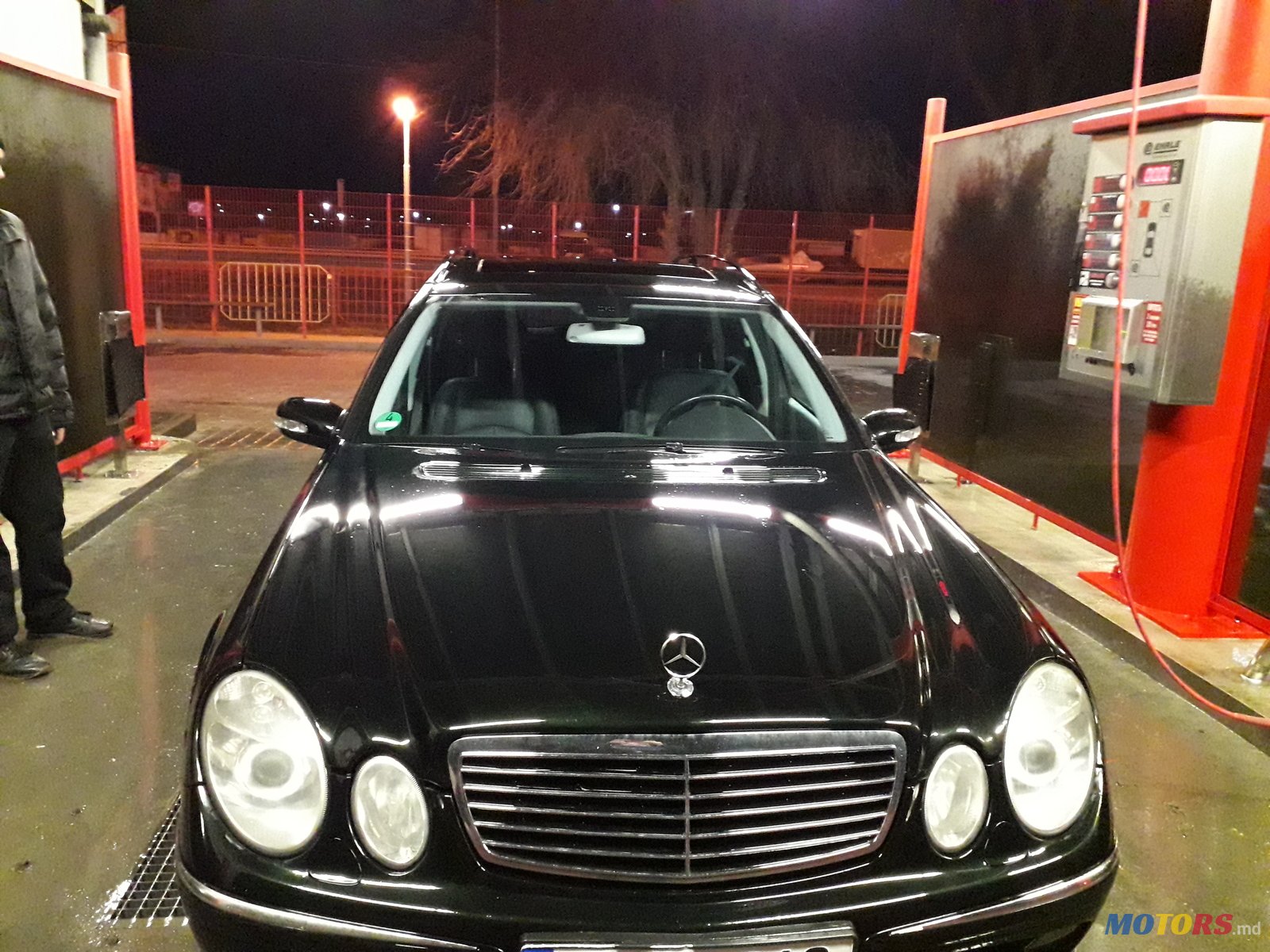 2004' Mercedes-Benz E 320 photo #6