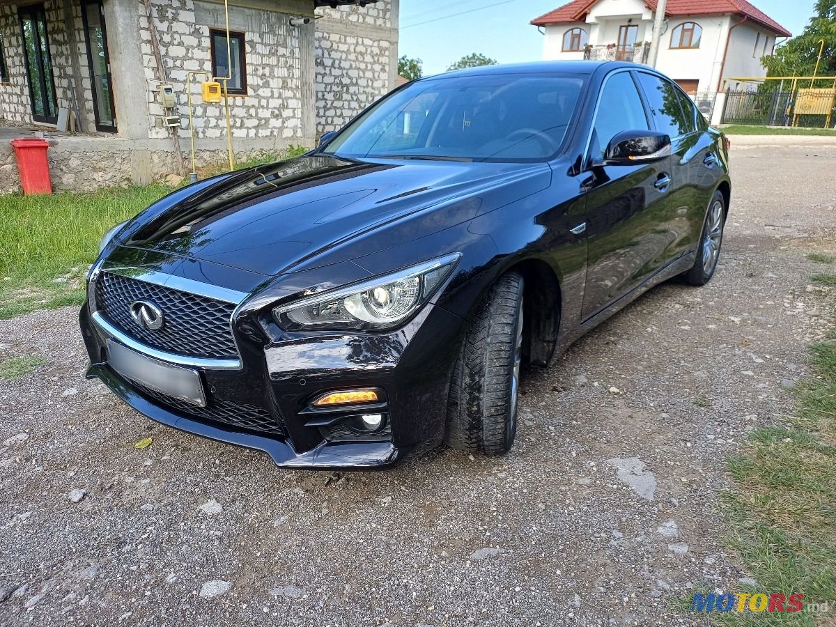 2016' Infiniti Q50 photo #2