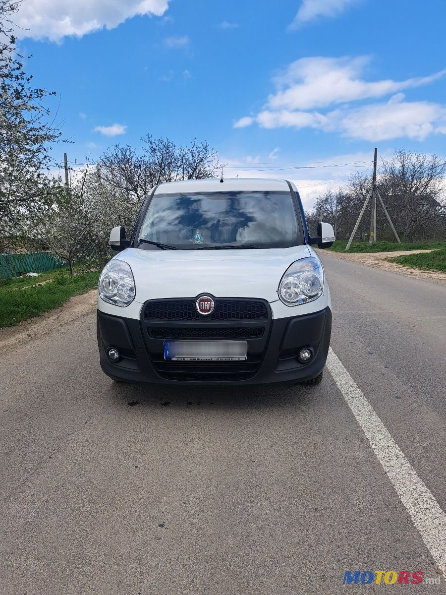2013' Fiat Doblo photo #5