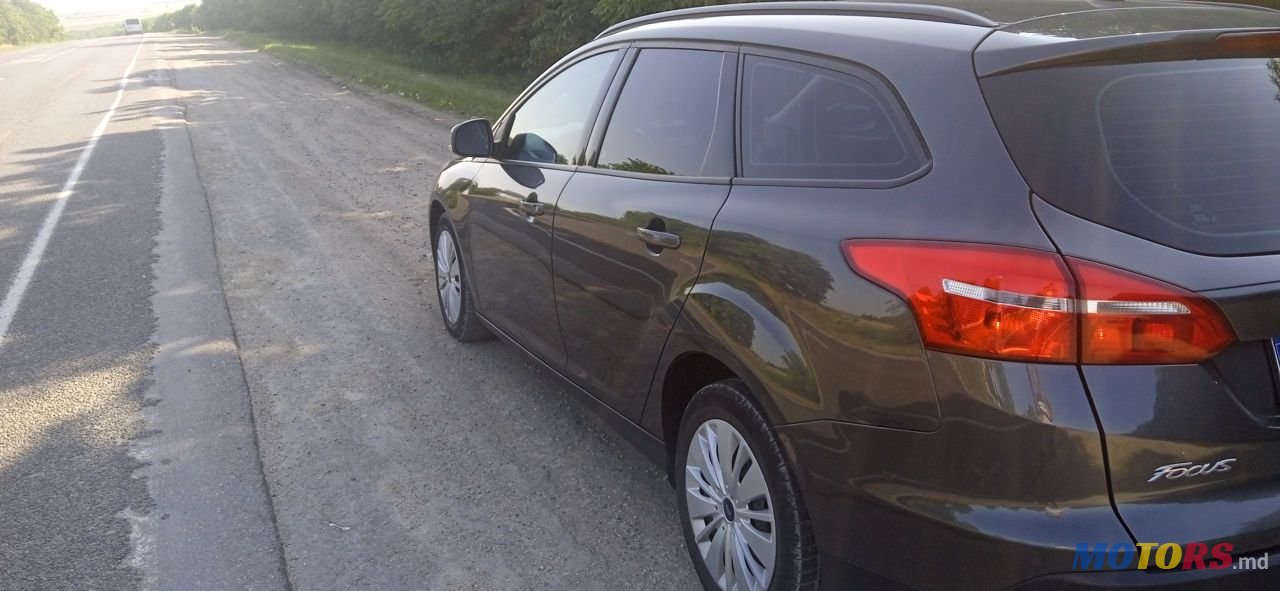 2017' Ford Focus photo #3