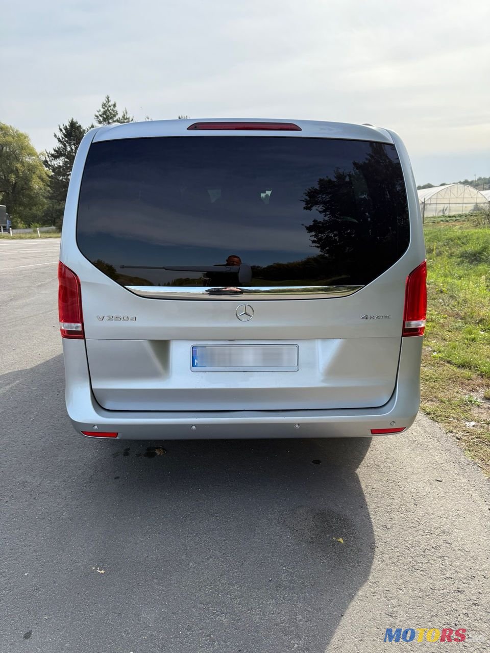 2019' Mercedes-Benz V-Class photo #2