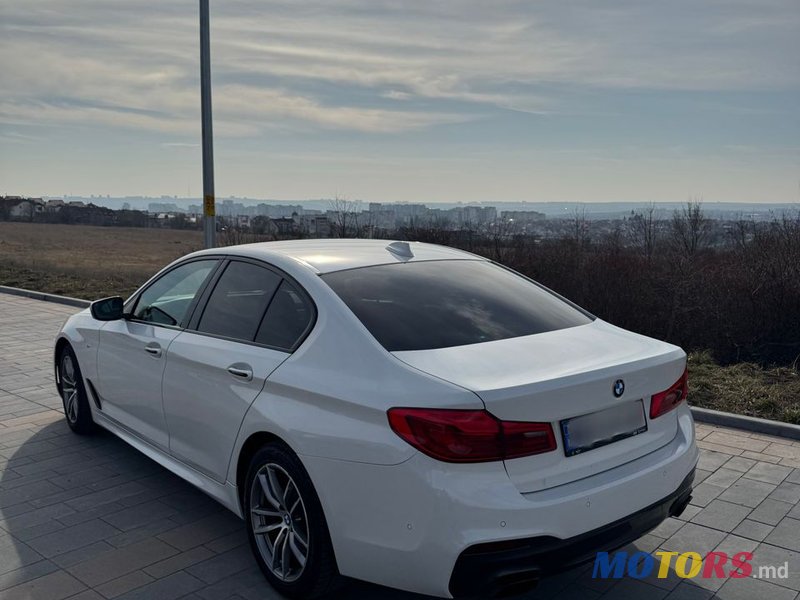 2017' BMW 5 Series photo #3