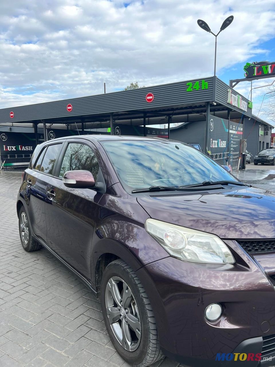 2009' Toyota Urban Cruiser photo #2