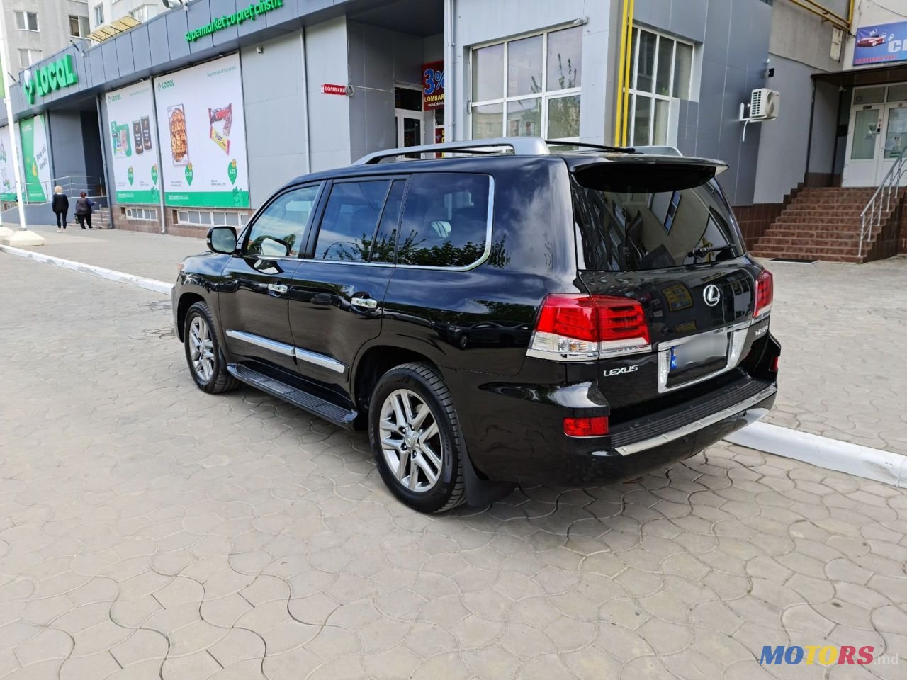 2013' Lexus Lx Series photo #3