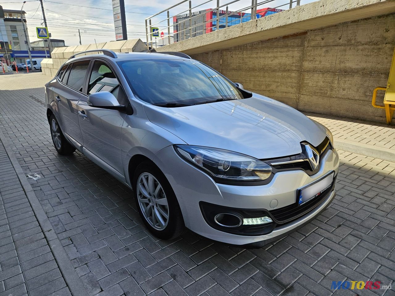 2014' Renault Megane photo #1