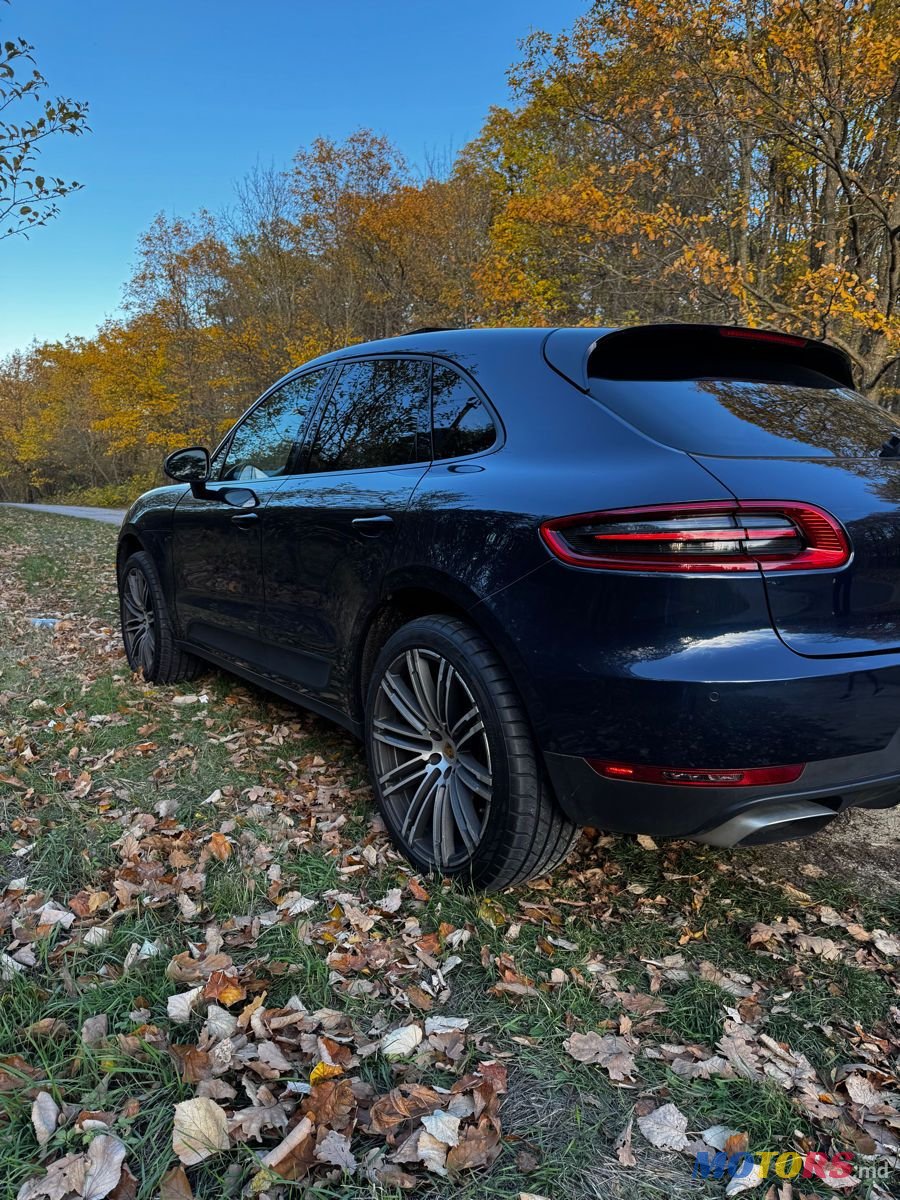 2018' Porsche Macan photo #2
