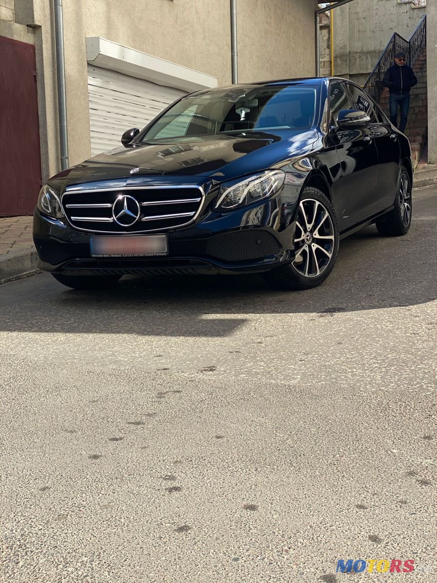 2019' Mercedes-Benz E-Class photo #6